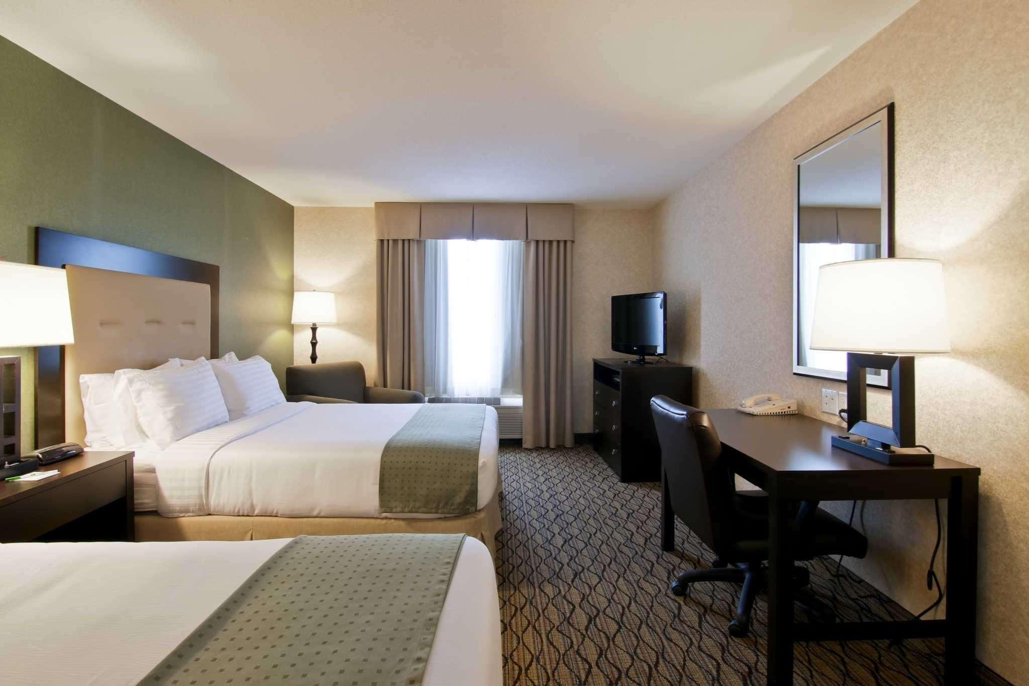 Clarion Hotel & Conference Centre Sherwood Park Exterior foto