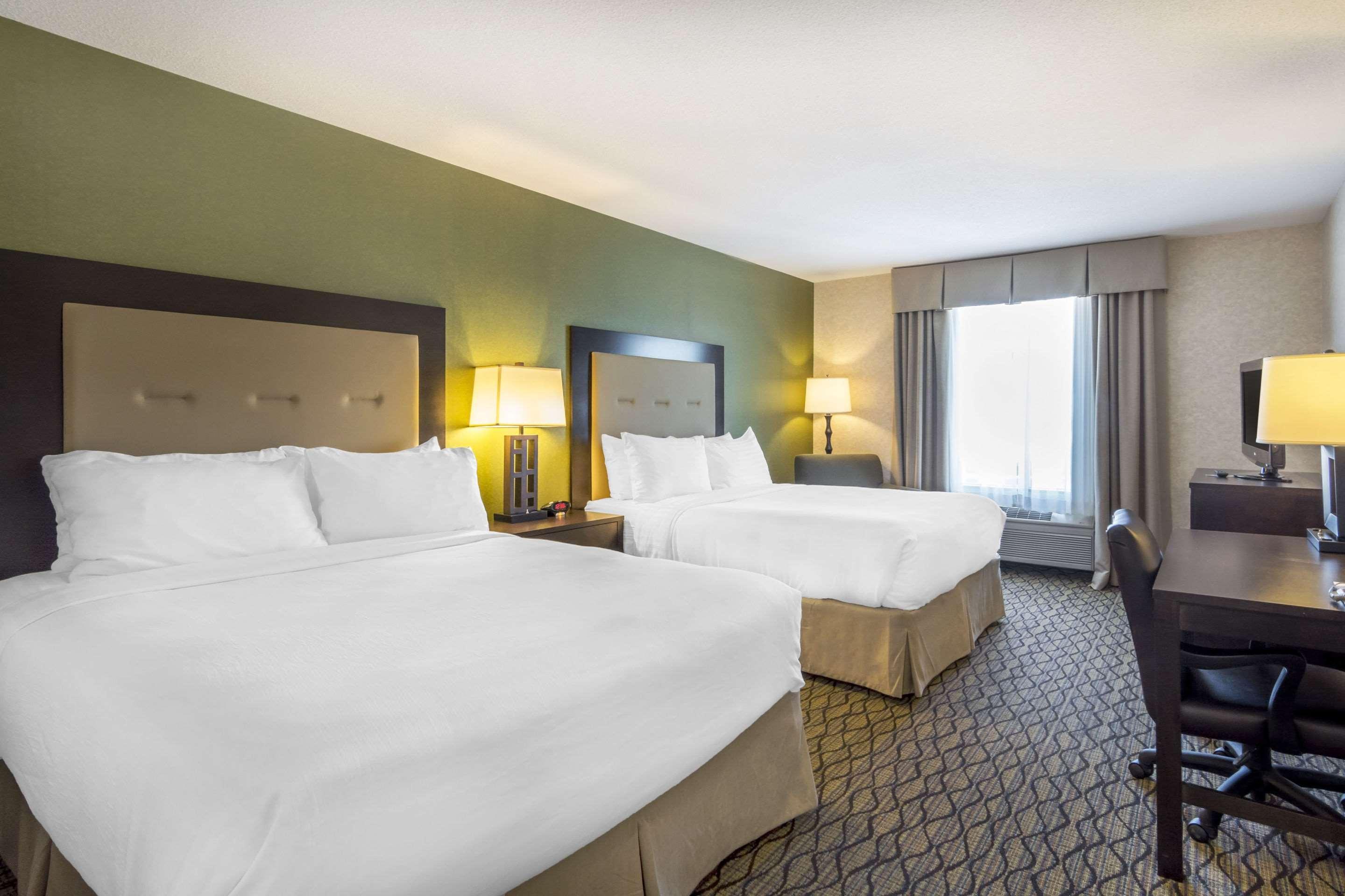 Clarion Hotel & Conference Centre Sherwood Park Exterior foto